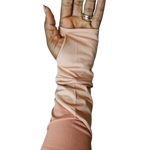 Athleisure Long Sleeves Slim Fit Thumb Hole Over Elbow Gym Tan Bikercore Cute